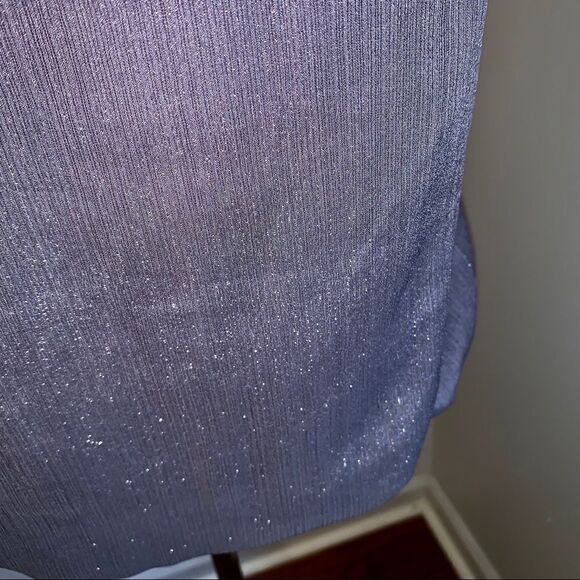 NEW! IZ Byer Gray Embellished Sleeveless Top Sz L - Picture 5 of 8